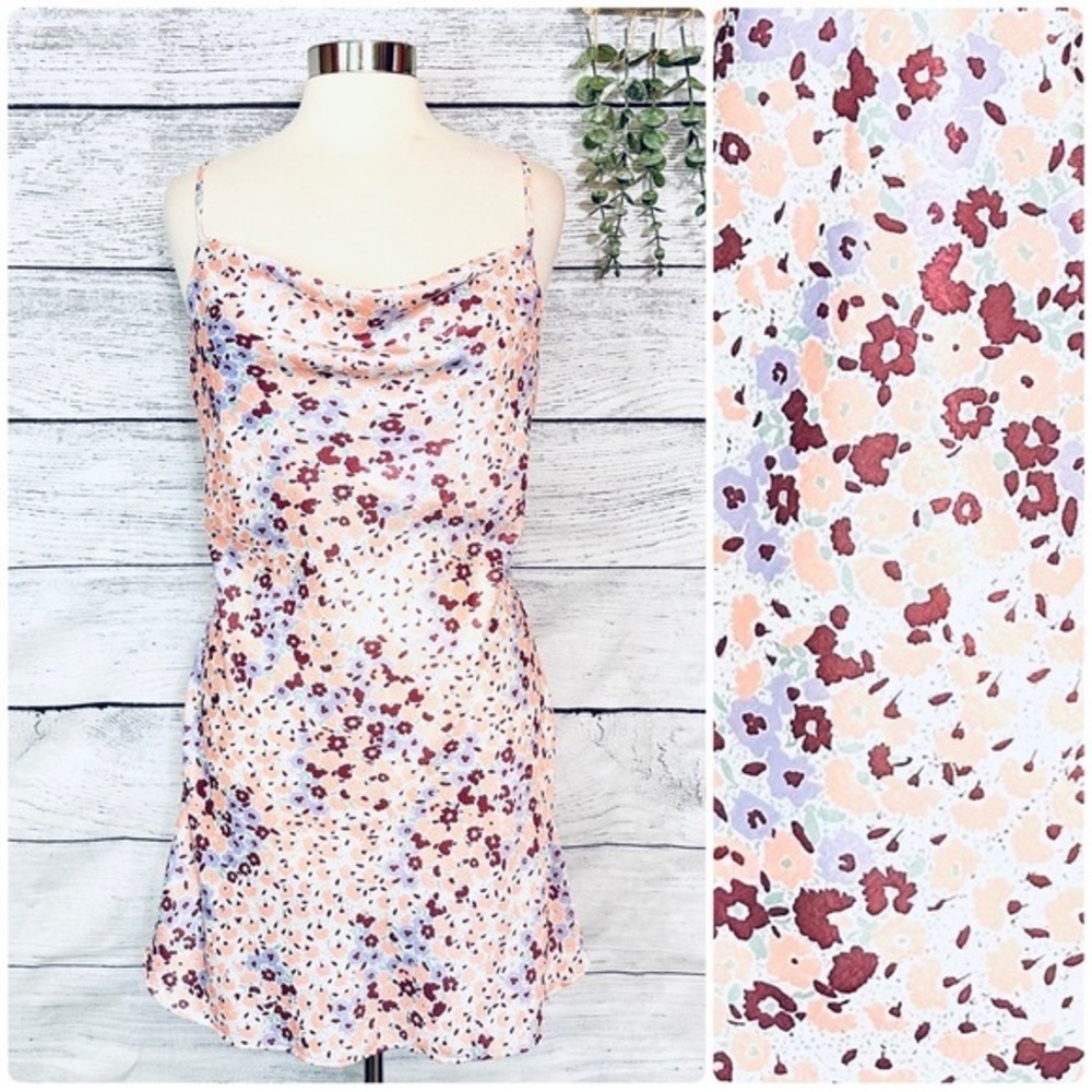 3/$22🩶 Lola Grace Multicolor Floral Sleeveless Satin Dress Sleeveless Cute M
